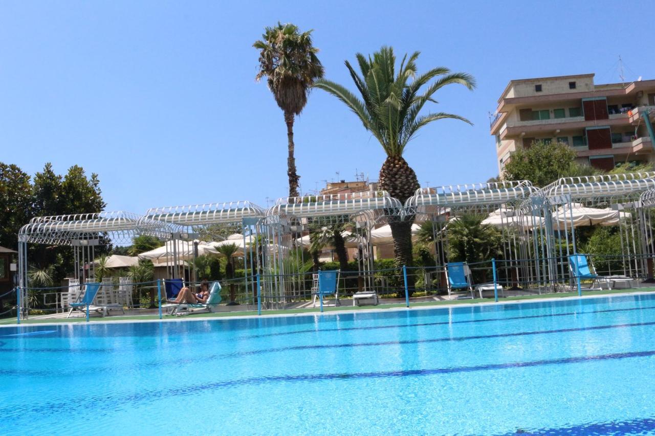 Hotel Mirasole International Gaeta Esterno foto