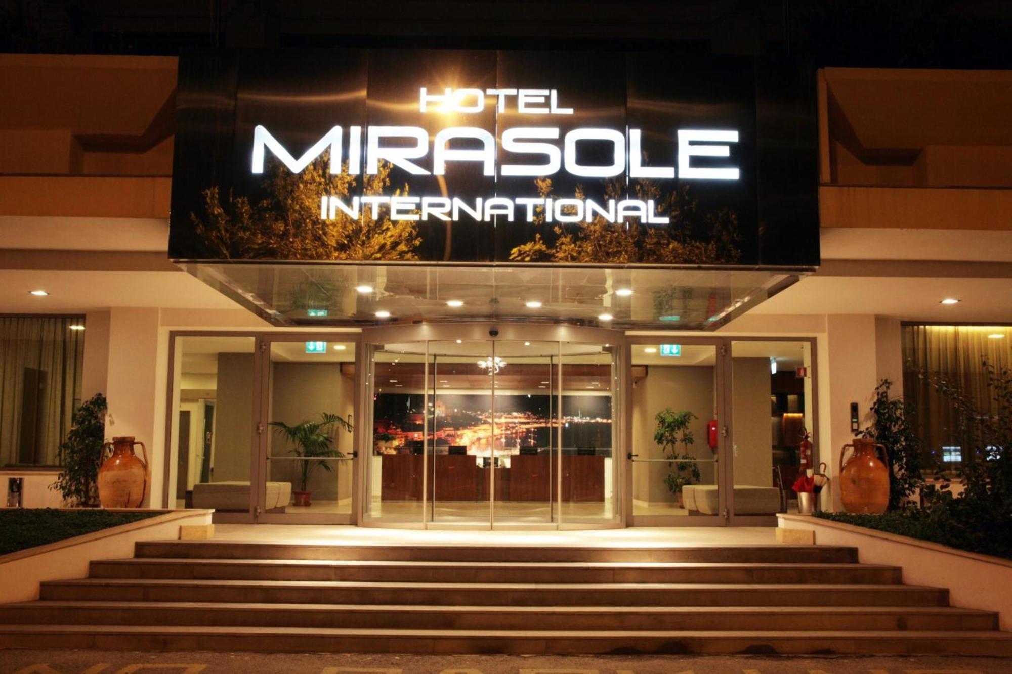 Hotel Mirasole International Gaeta Esterno foto