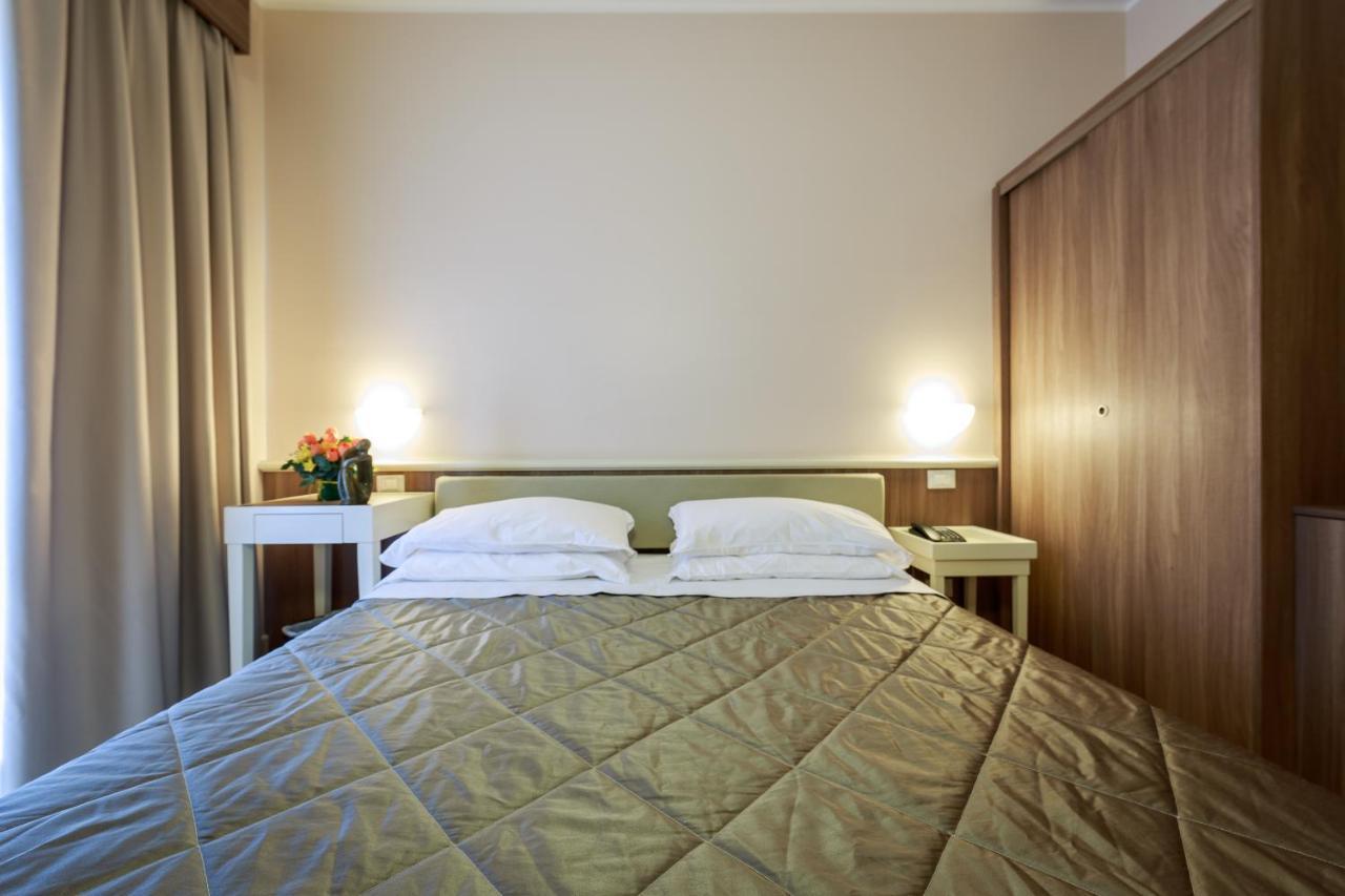 Hotel Mirasole International Gaeta Esterno foto