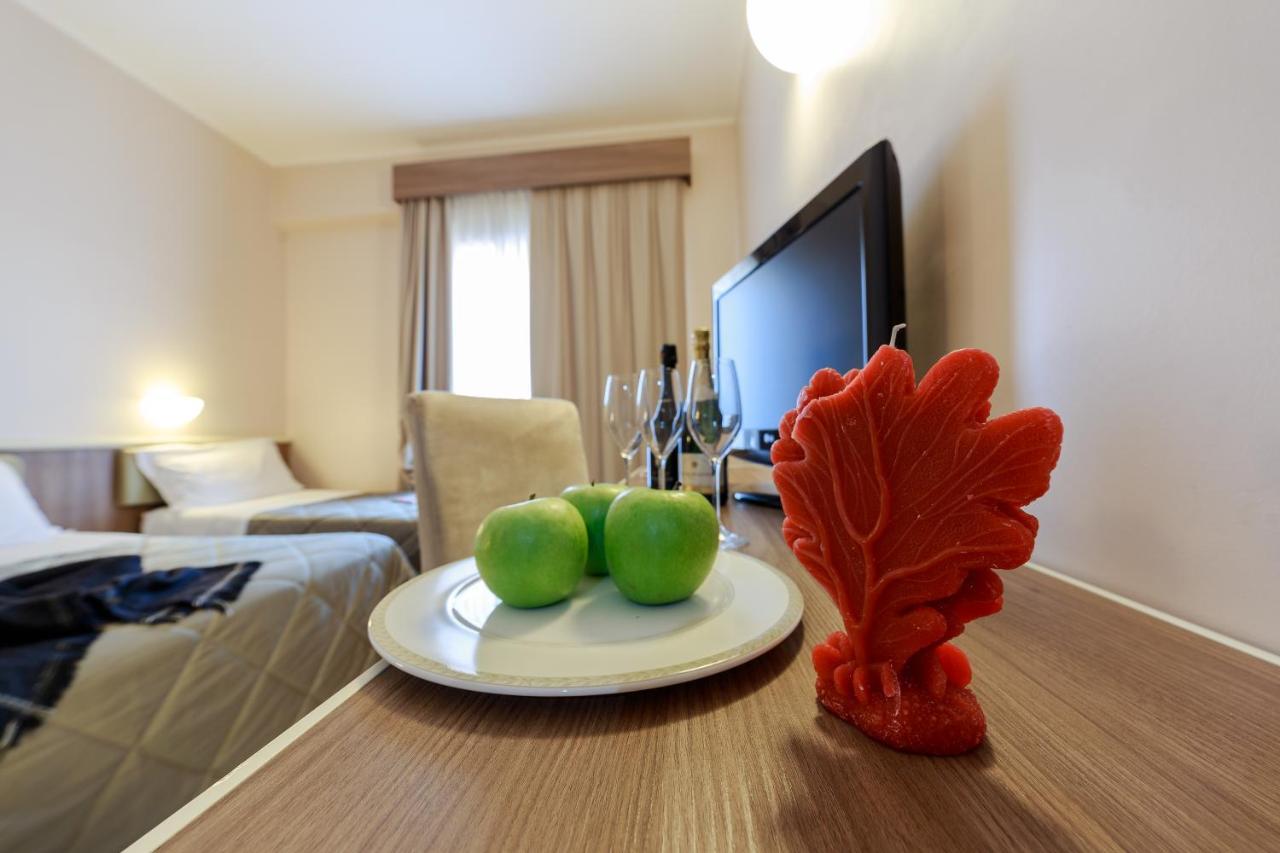 Hotel Mirasole International Gaeta Esterno foto